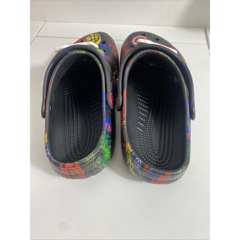 Crocs Kids' Classic Marvel Avengers Clogs size 3 - Picture 3 of 16